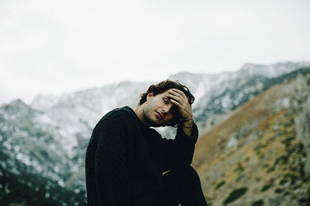 Exklusive Videopremiere: Noah Elliott mit “Selling Out“