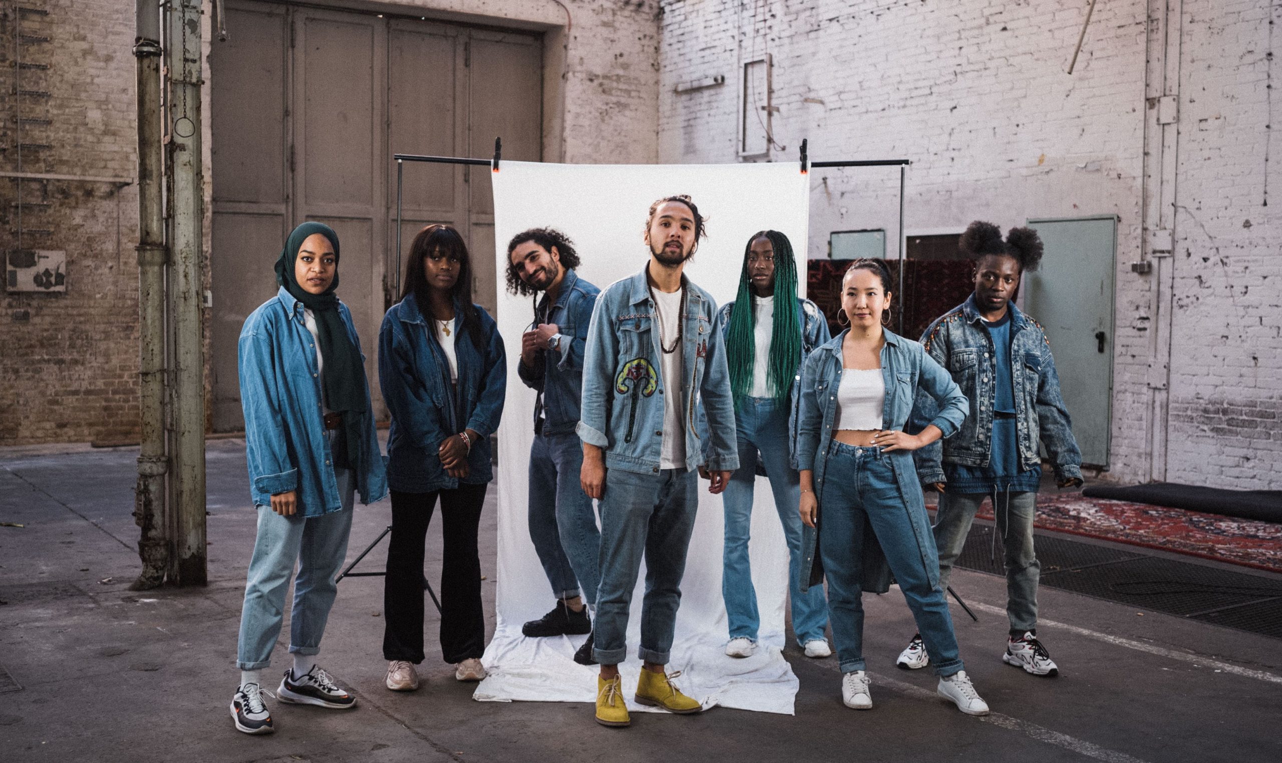 Tóke vereint in „Brown Face“ Outrage, Empowerment und musikalische Finesse