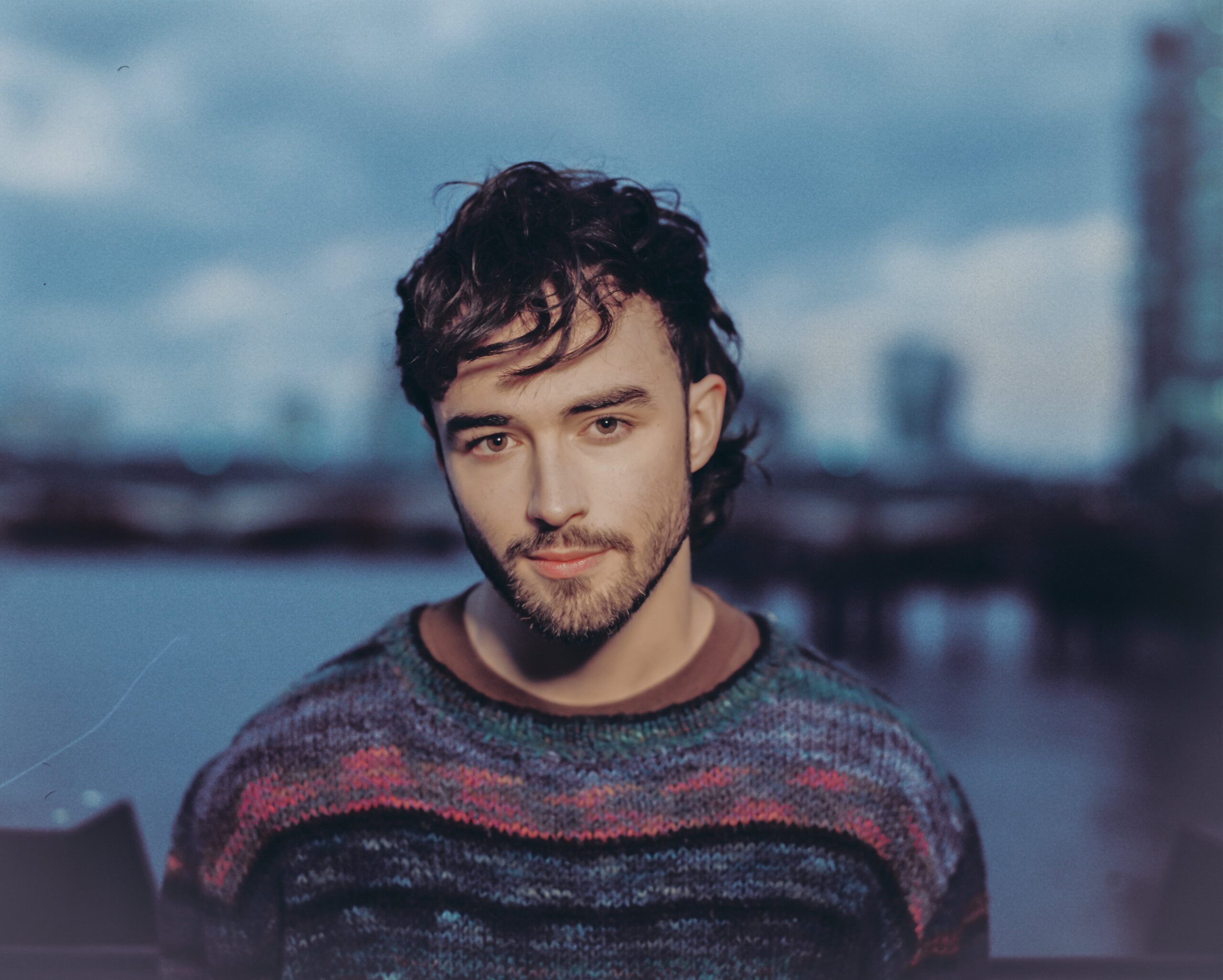 Alfie Templeman im Interview: »I’d rather have a mind that thinks fairly deeply and face the wobbles that comes with it«