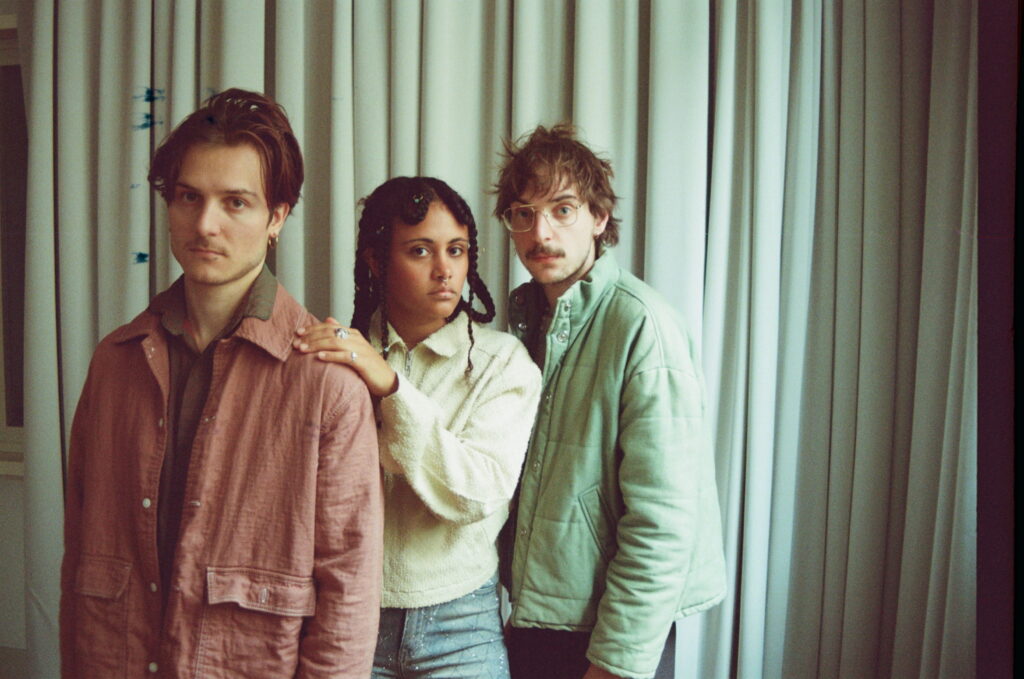 Malummi, malummí, malummi music, damaged by their silence, interview, untoldency, untold stories, musikmagazin